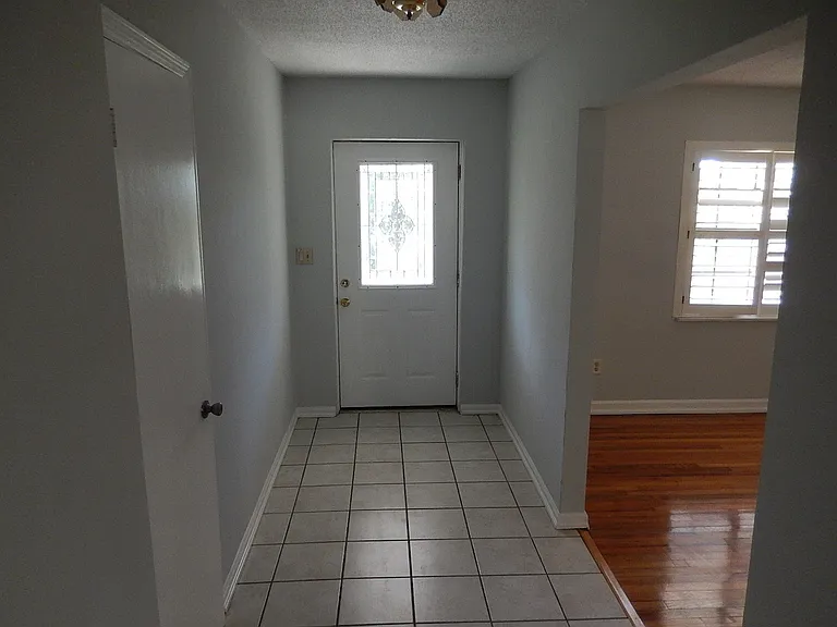 1903 Skyland Dr — Photo 15