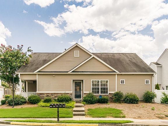2nd image of 245 Hiawassee Dr