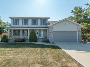 2237 Manico Dr, Crest Hill, IL 60403