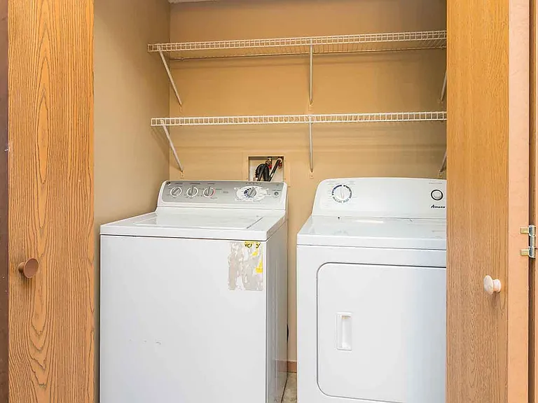 WestPointe Townhomes — Photo 36