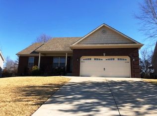 103 N Parkside Dr, Bardstown, KY 40004