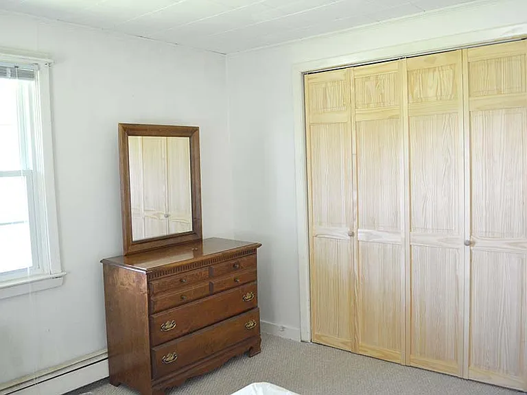64 Hemlock Ave — Photo 13