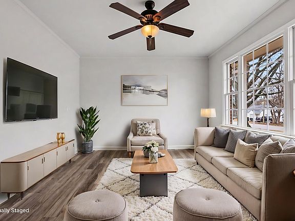 2nd image of 191 S Ida St