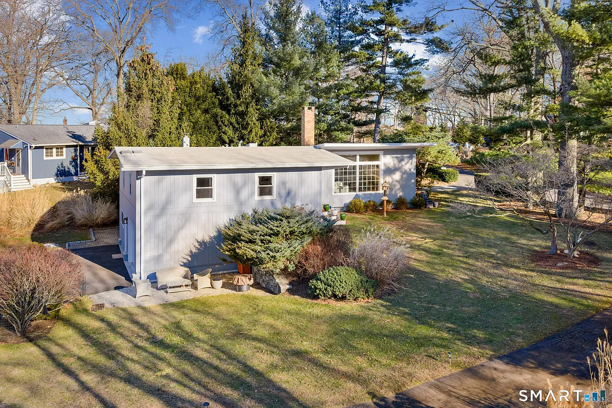 Building Photo - 12 Splitrock Rd