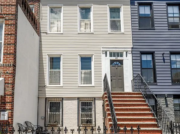 61 Hull St, Brooklyn, NY 11233