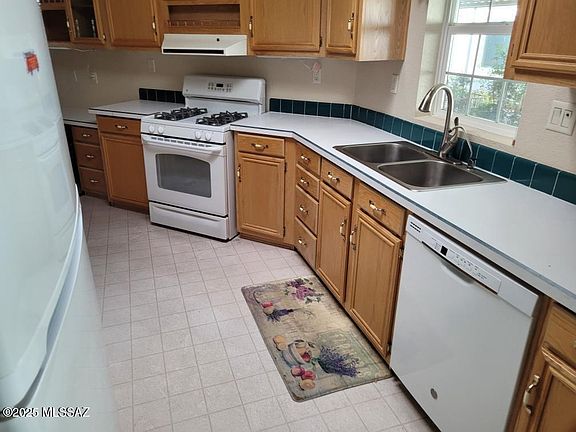 3rd image of 6348 S Waterton Dr