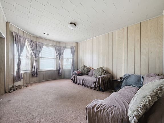 3rd image of 2612 S 58th Ave