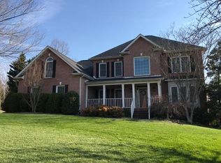 7819 La Barrington Blvd, Powell, TN 37849