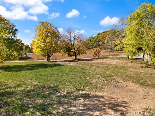 2148 N Highfill Chapel Road, Taswell, IN 47175