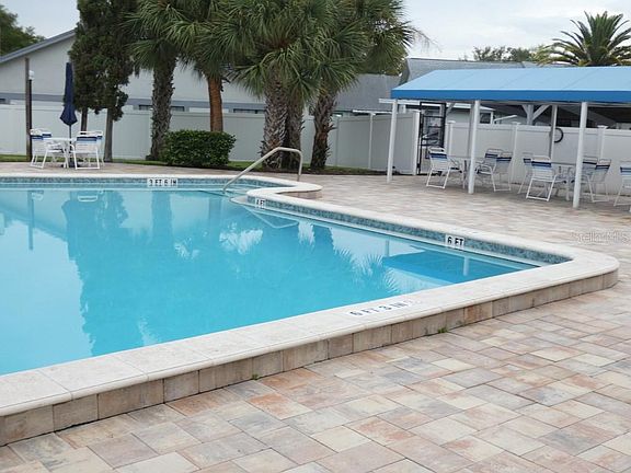 4th image of 2749 Countryside Blvd APT 28
