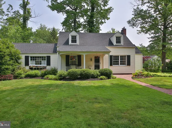 1000 Wood St, Yardley, PA 19067