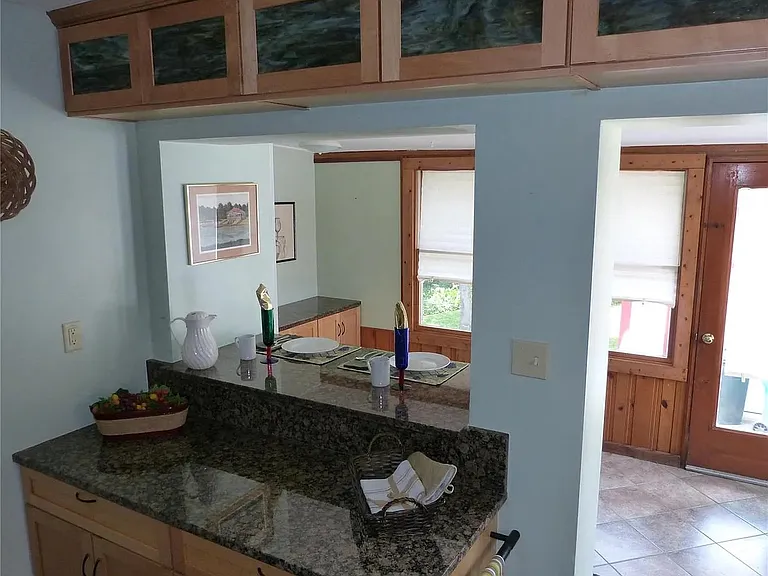 9043 Kathleen Ave — Photo 12