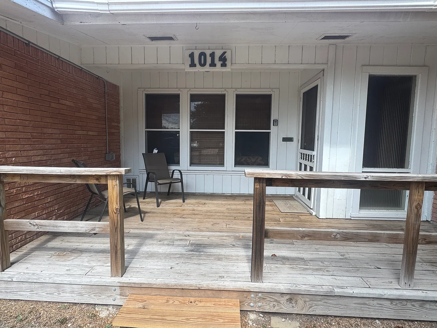 3 bed, 1891 sqft, $2,000 — Photo 1