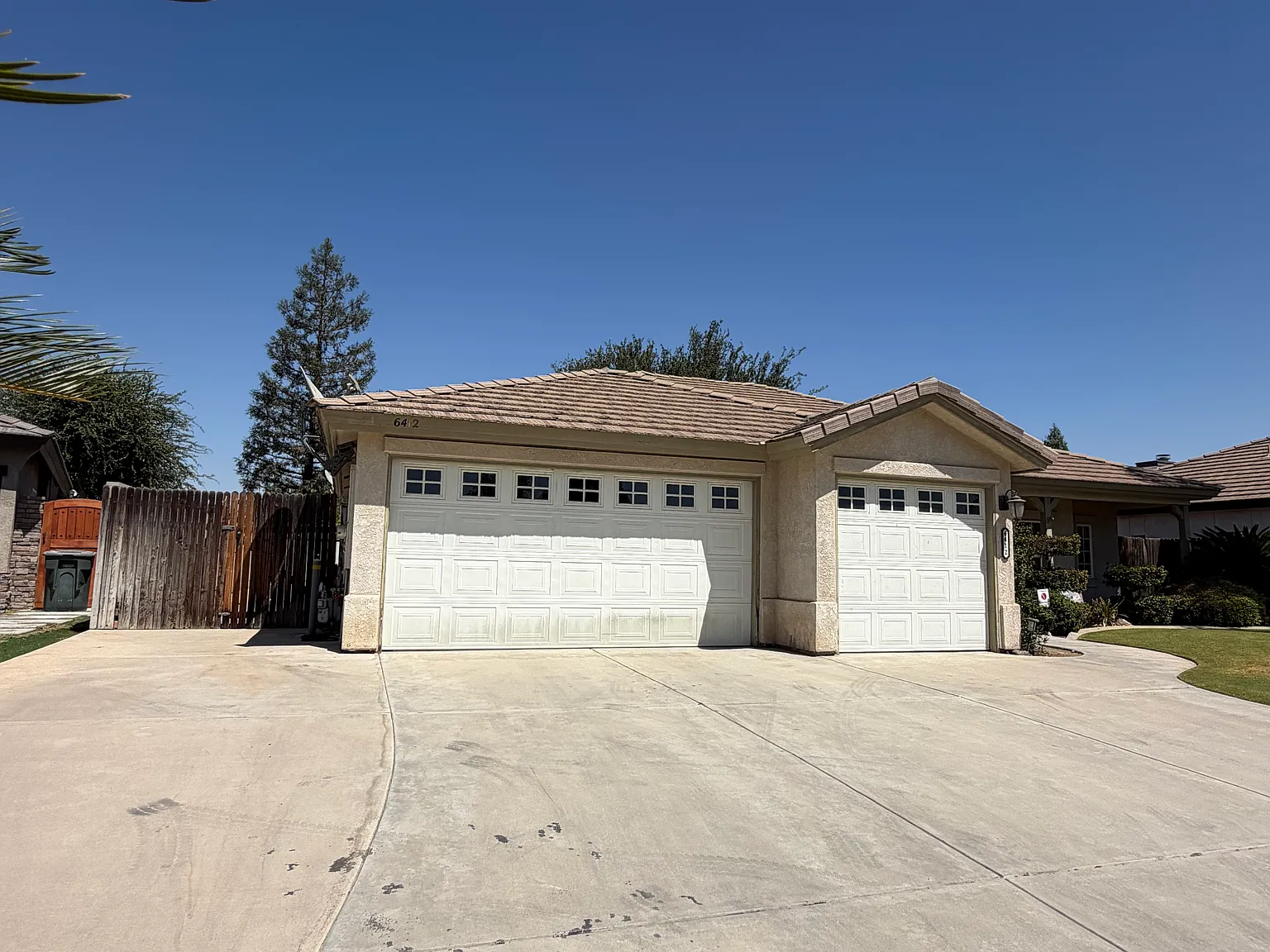 3 bed, 2001 sqft, $2,900 — Photo 2
