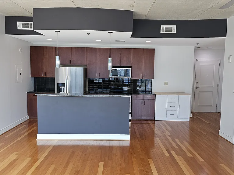 950 W Peachtree St NW #1503 — Photo 8