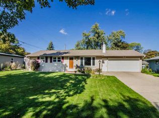 1026 Wishart Ave, De Pere, WI