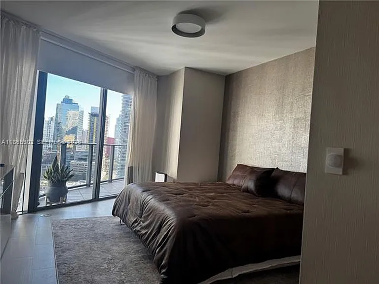 1000 Brickell Plz #2301 — Photo 9