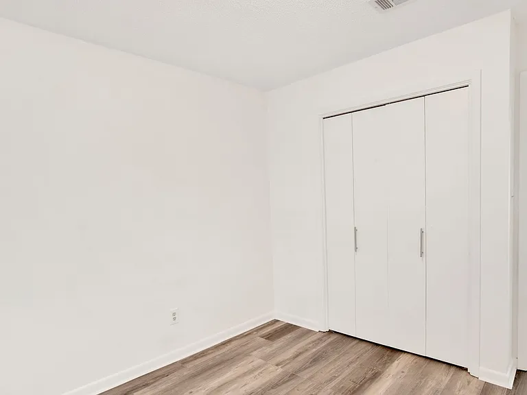1382 Fairchild St #B — Photo 4