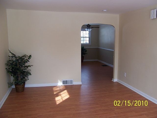 2nd image of 1041 Taylor Dr