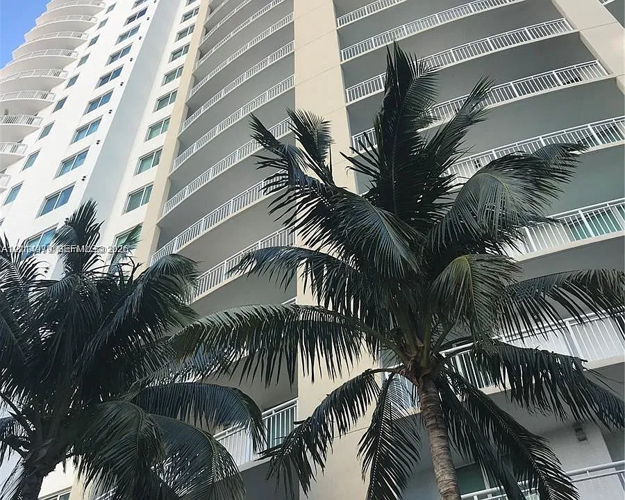 1745 E Hallandale Beach Blvd #801W
