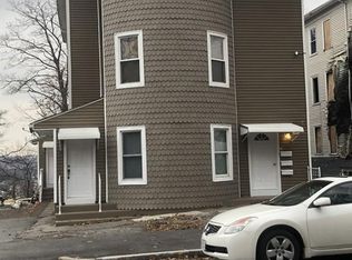 73 Merrifield St, Worcester, MA 01605