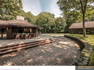 12 Chandler Dr, Falmouth, ME 04105