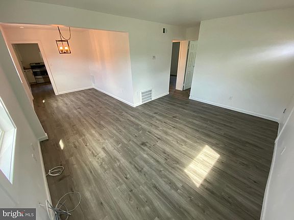 4th image of 447 Bethune Dr