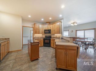 1102 Eid Rd, Moscow, ID 83843