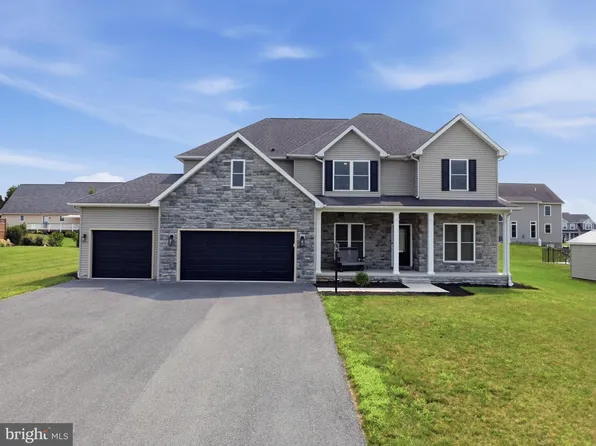 711 Starr Ave, Chambersburg, PA 17201