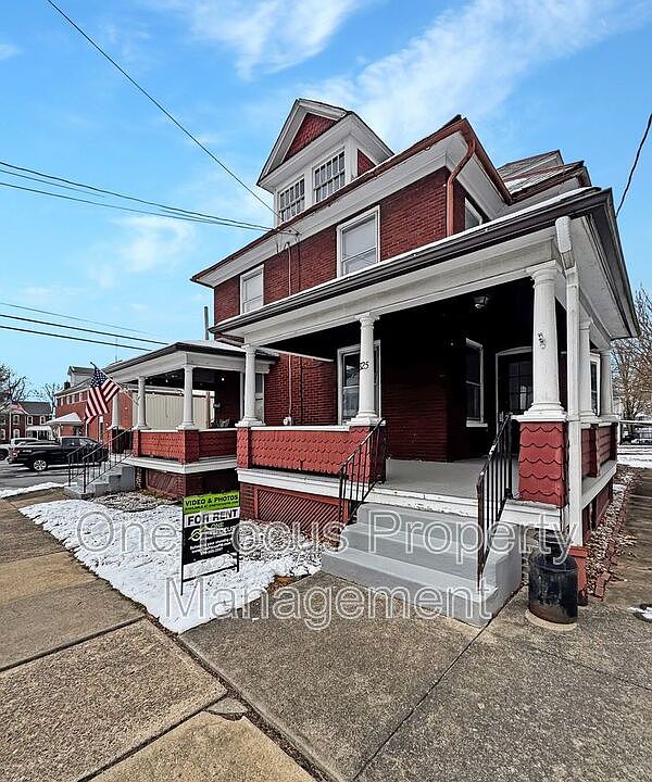 1st image of 325 Percy St