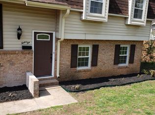 1210 Plumstead Rd, Charlotte, NC 28216