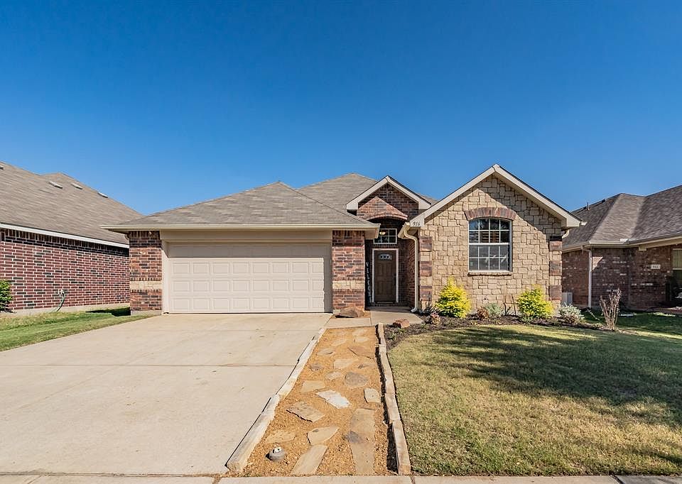 916 Raleigh Path Rd, Denton, TX 76208 | MLS #20184645 | Zillow