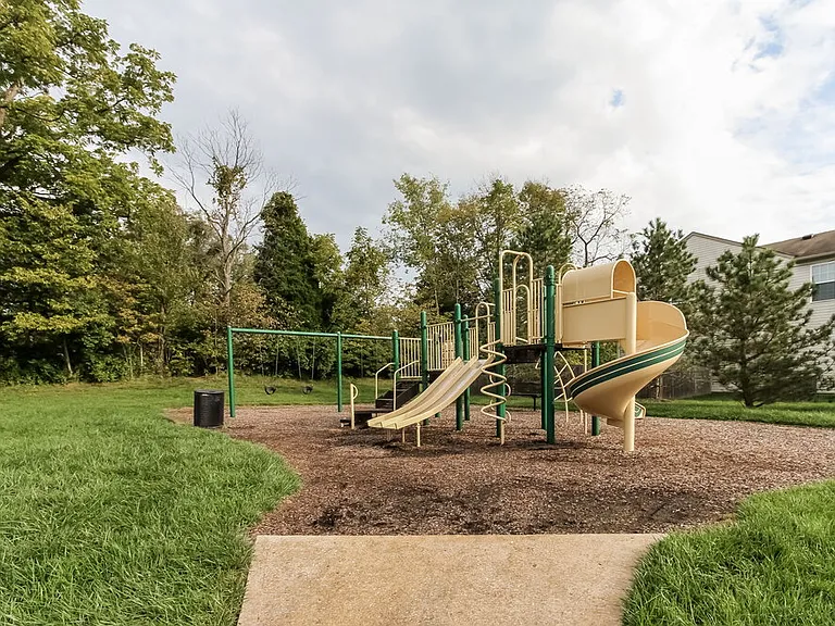 8937 Hosta Way — Photo 17