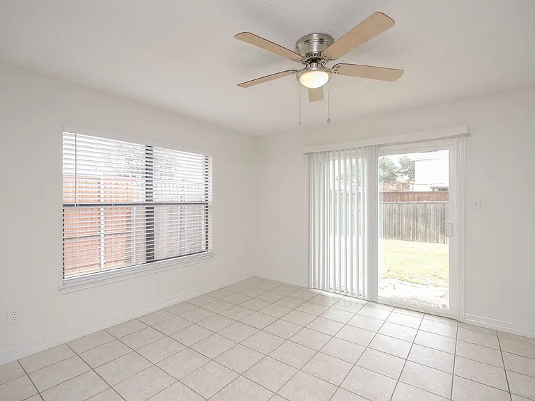 6410 Nottoway Ct — Photo 13