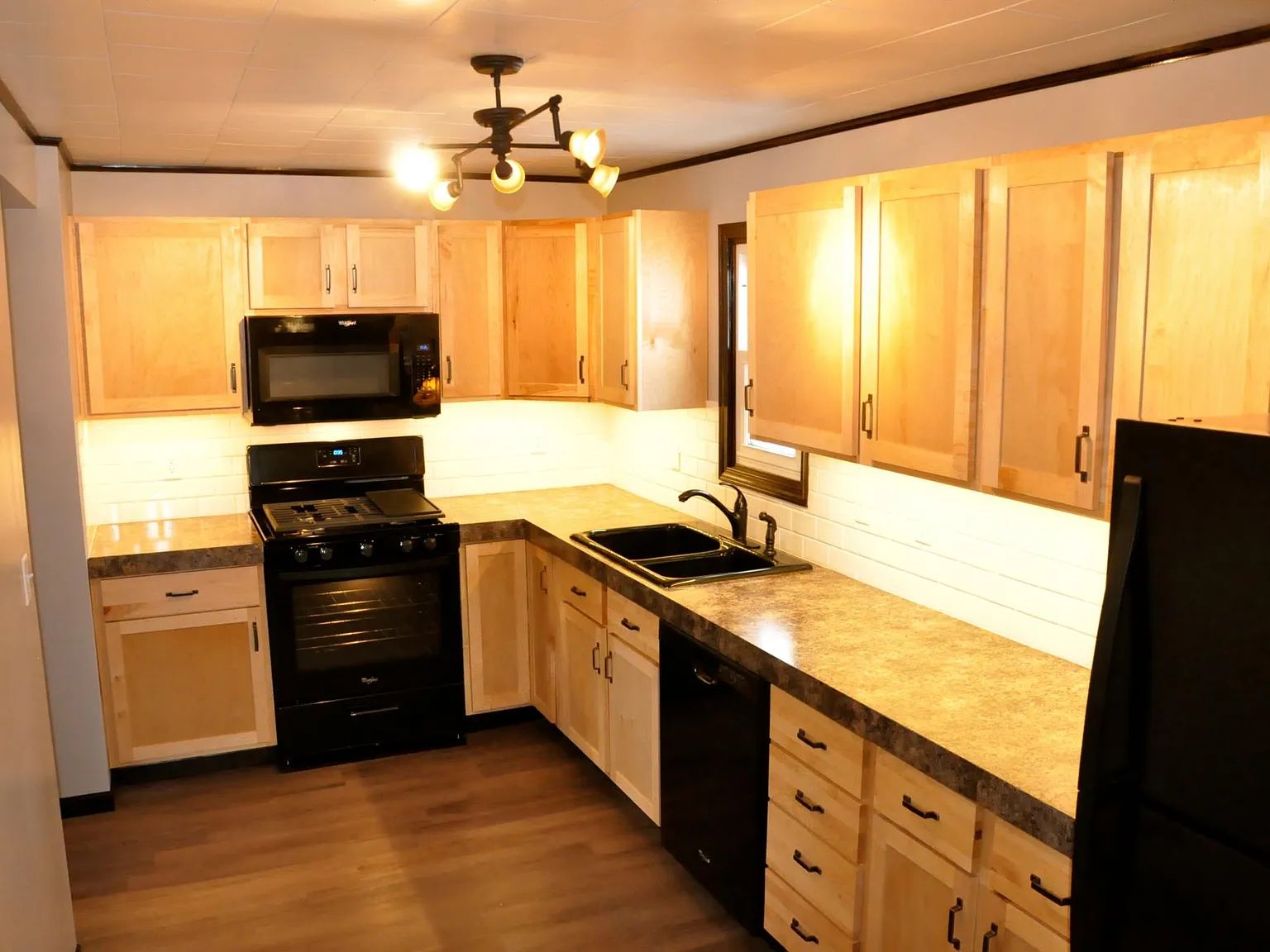 2 bed, 1018 sqft, $2,200 — Photo 4
