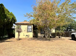 3065 Elmwood Ave, Bakersfield, CA 93305