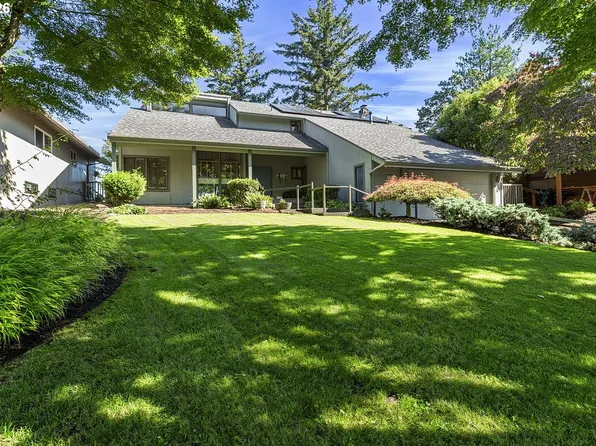 20307 NE Interlachen Ln, Fairview, OR 97024