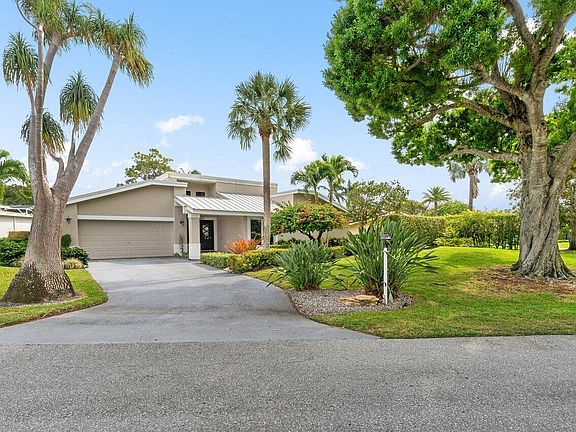 3rd image of 665 Lakewoode Circle E
