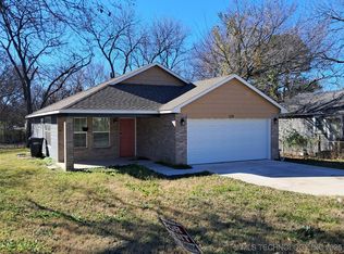 210 9th Ave SE, Ardmore, OK 73401