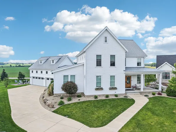 1203 Alice Ct, Waunakee, WI 53597