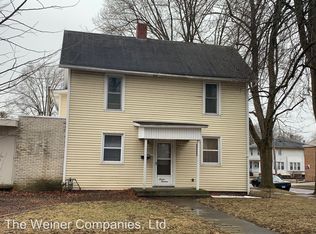 713 Springfield Ave, Urbana, IL 61801