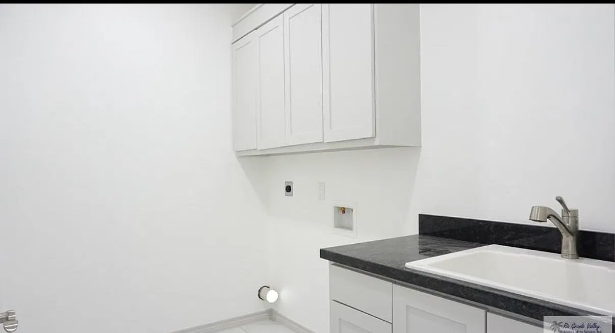 3 bed, 1550 sqft, $2,500 — Photo 2
