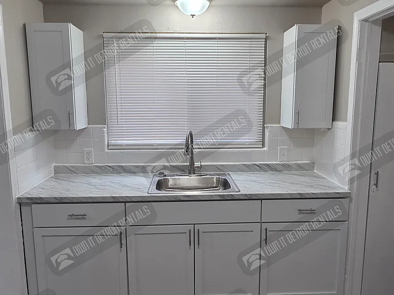 15039 Eastburn St — Photo 18