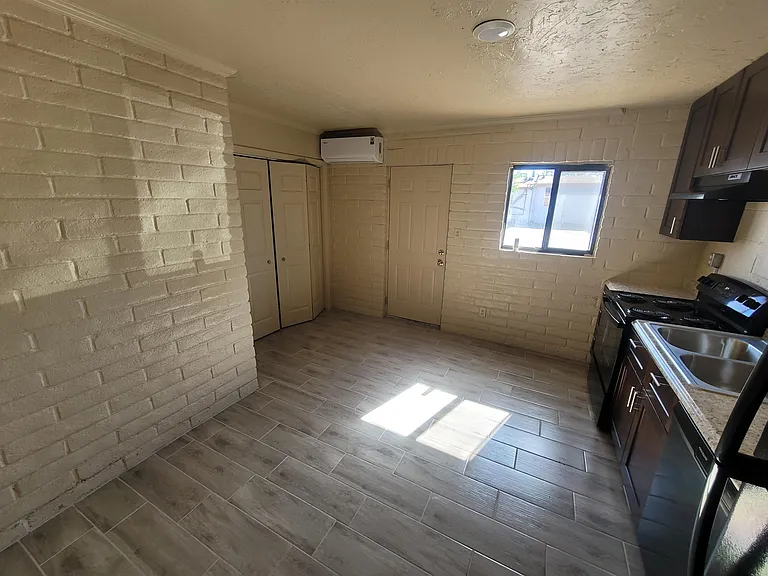 Kitchen, Dining and Laundry Room