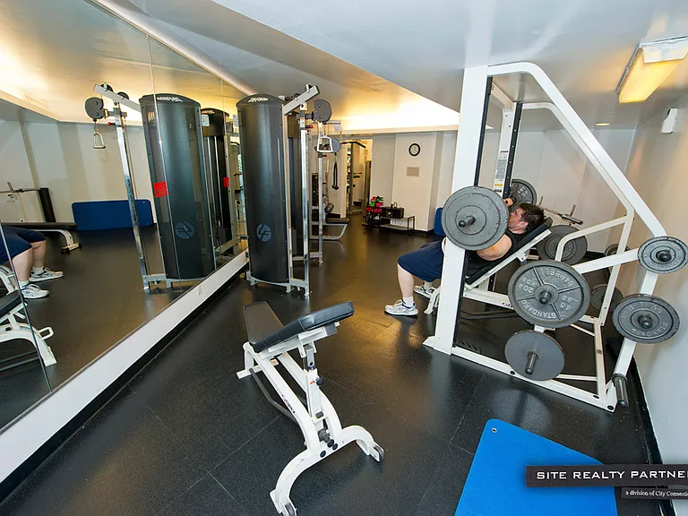 1 Irving Pl #U18C — Photo 9