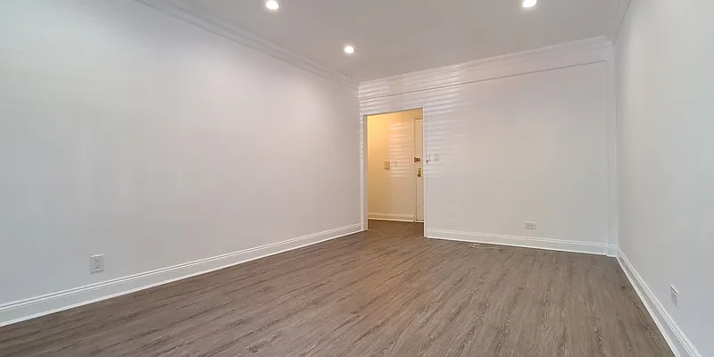 Sold by WRL Realty, LLC | media 6