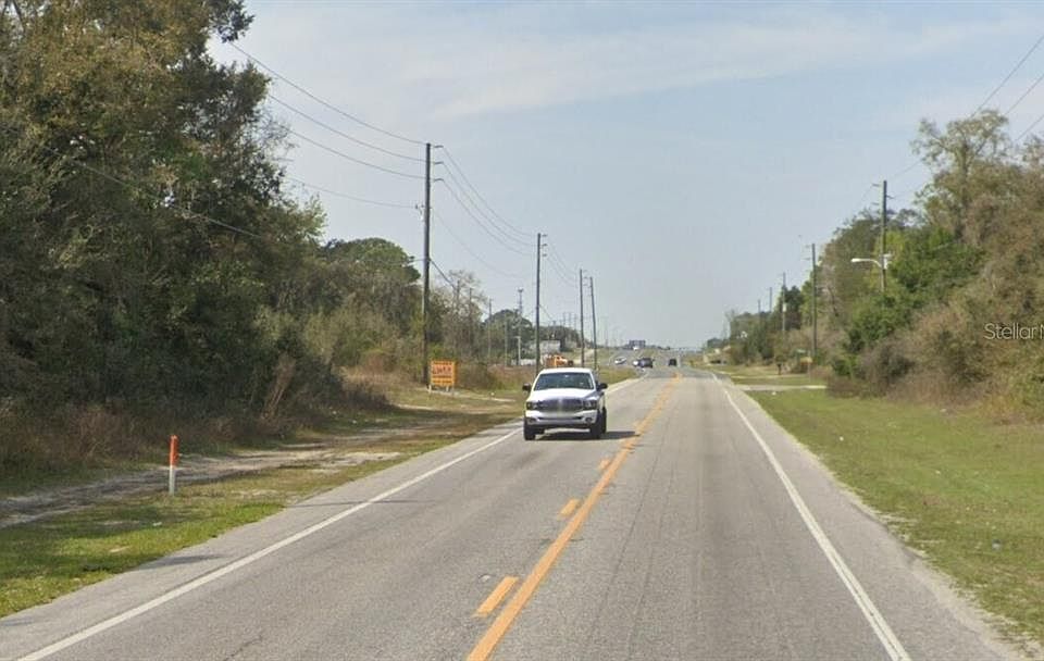 2nd image of County Line Rd