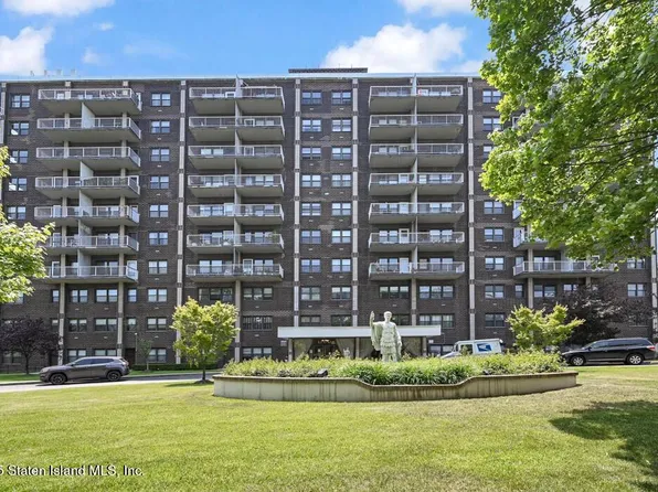 1100 Clove Rd APT 2N, Staten Island, NY 10301