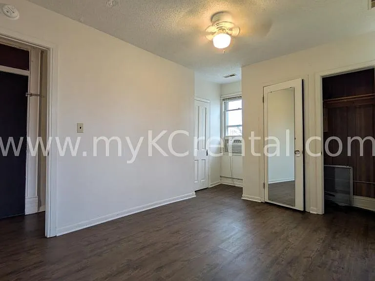 730 W Park St — Photo 5