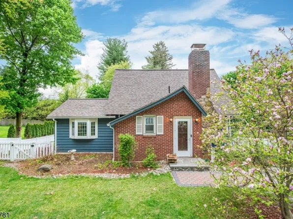 372 E Shore Trl, Sparta Twp., NJ 07871